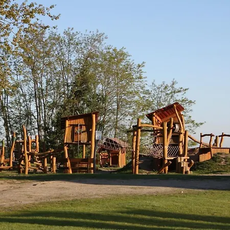 Ferienhaus Fur Bis Zu 4 Personen Zur Seeseite - #125265